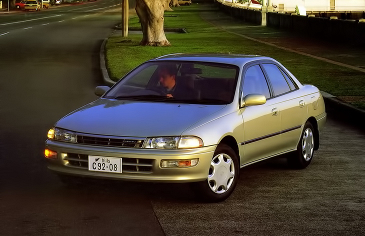  Toyota Carina   (1992-1996)