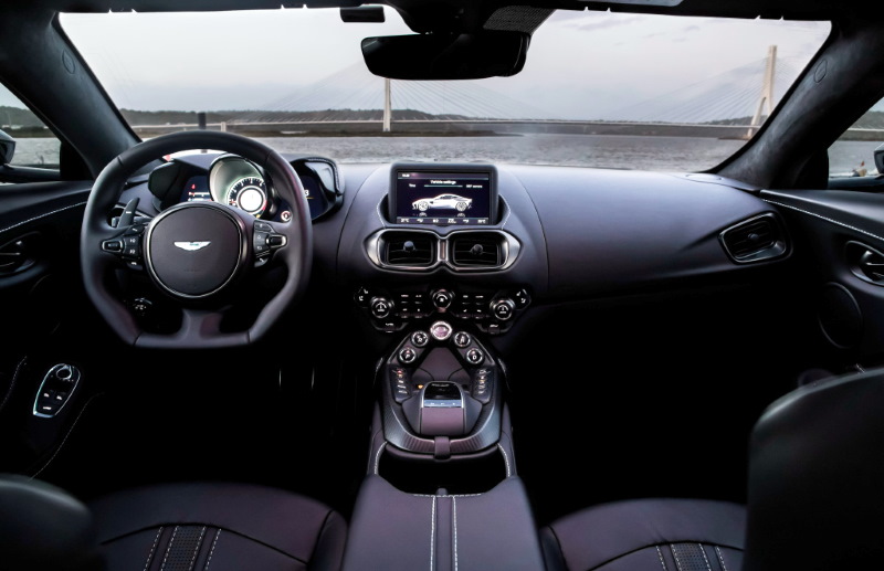   Aston Martin Vantage