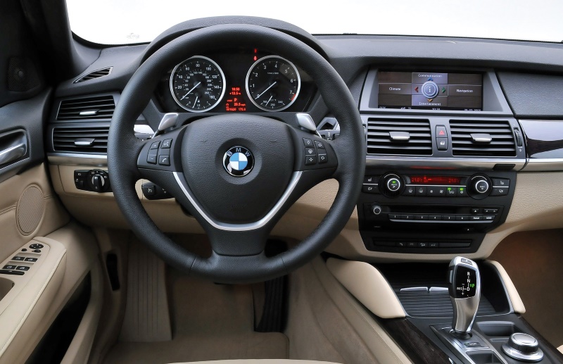   BMW X6  