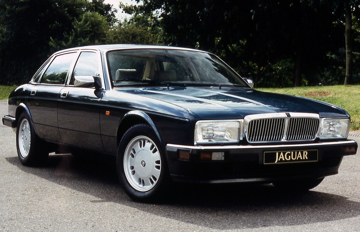  Jaguar XJ  