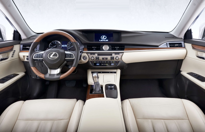   Lexus ES     2015 
