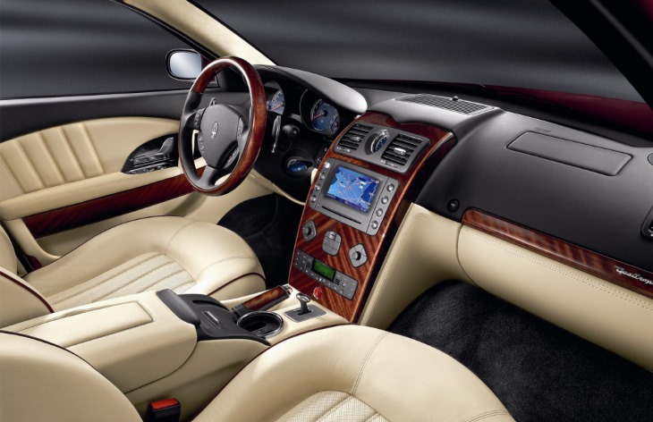 Maserati Quattroporte