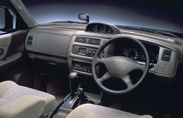 ����������� Mitsubishi Challenger ����� ����������� (1999-2003)