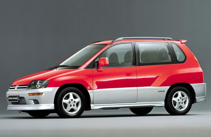  Mitsubishi Space Runner  , 1997-2002