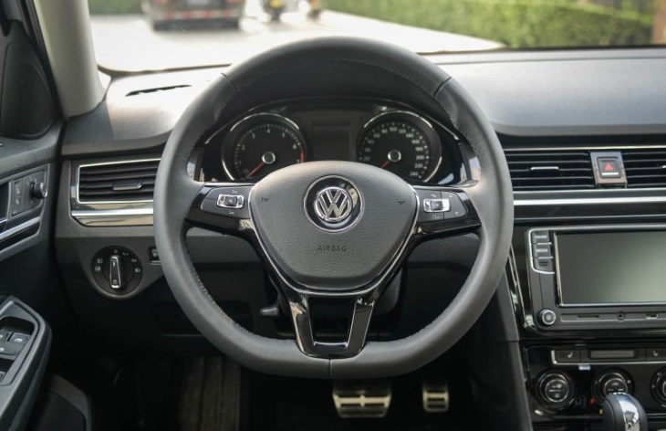   Volkswagen C-Trek