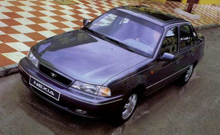 В таком виде Daewoo Nexia дебютировала в 1994 году а по сути это тот же Opel Kadett образца 1984 года