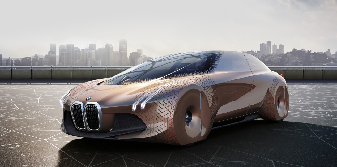 Марка BMW отметила 100-летний юбилей футуристичным концептом