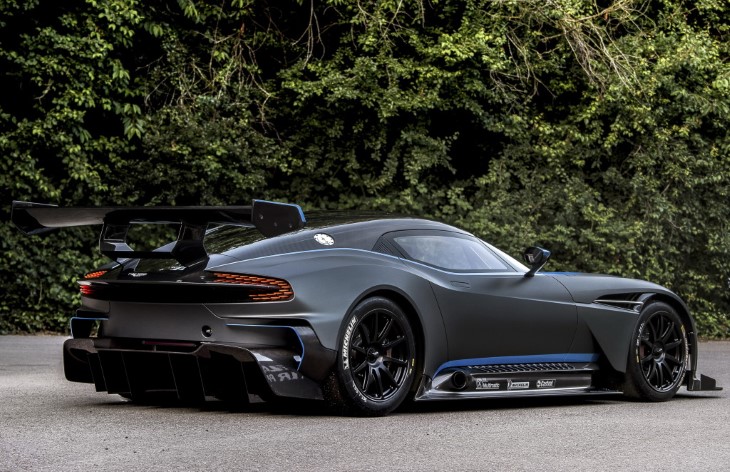  Aston Martin Vulcan