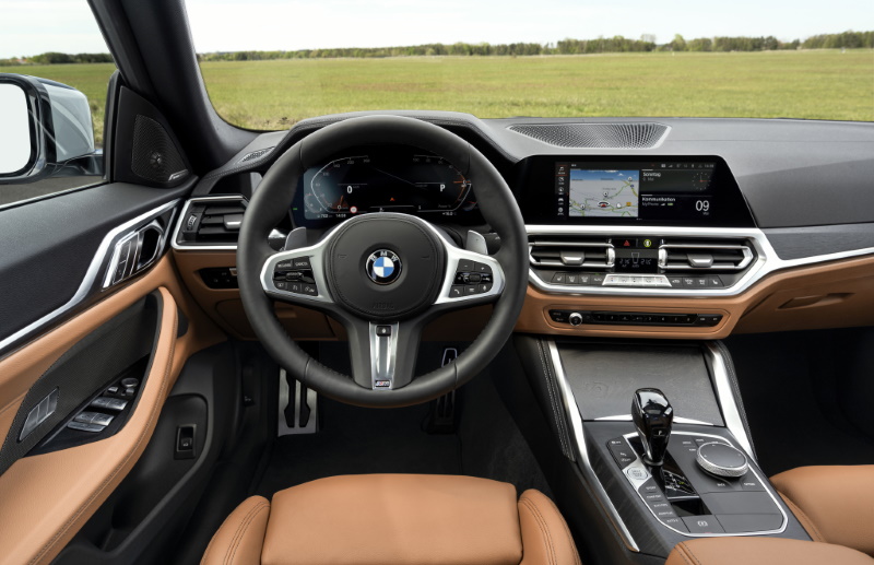 Интерьер лифтбека BMW 4 Gran Coupe