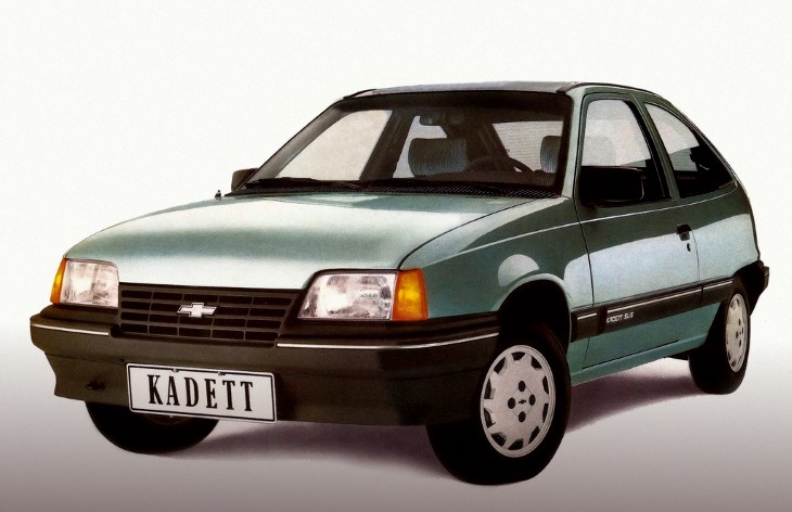 Хэтчбек Chevrolet Kadett, 1989­-1998