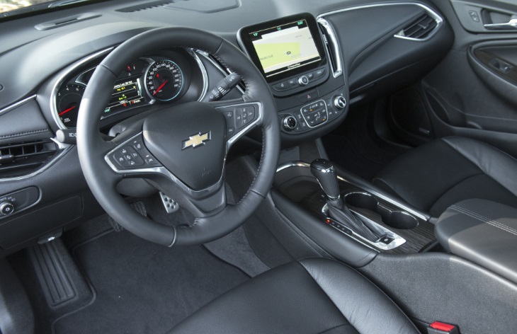 Интерьер седана Chevrolet Malibu