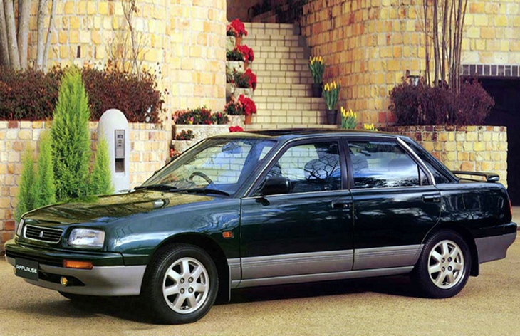 Лифтбек Daihatsu Applause, 1989–1996