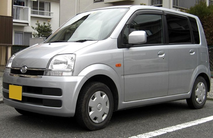 Хэтчбек Daihatsu Move третьего поколения, 2002-2006