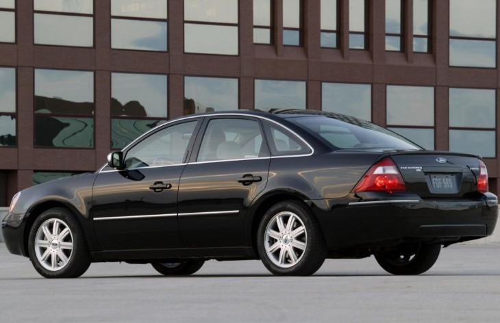 Седан Ford Five Hundred, 2004–2007
