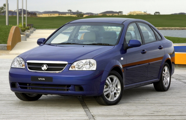 Седан Holden Viva, 2005–2009