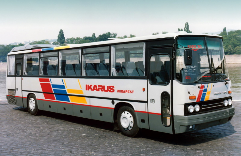 Автобус Ikarus 150