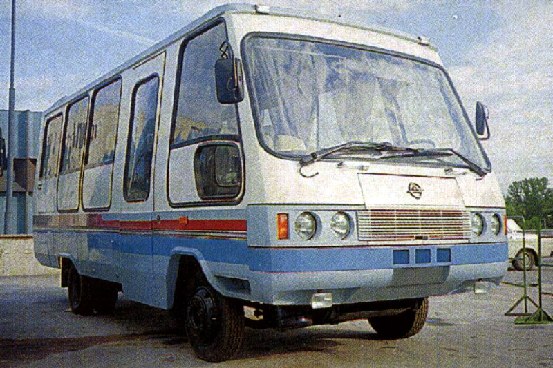 Автобус КАвЗ-3276