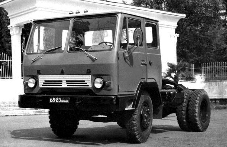 Седельный тягач КАЗ-608В