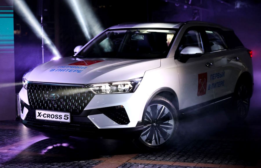 Кроссовер Лада X-Cross 5