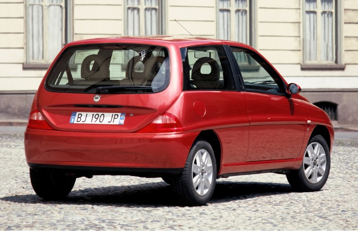 Хэтчбек Lancia Y, 1996–2003