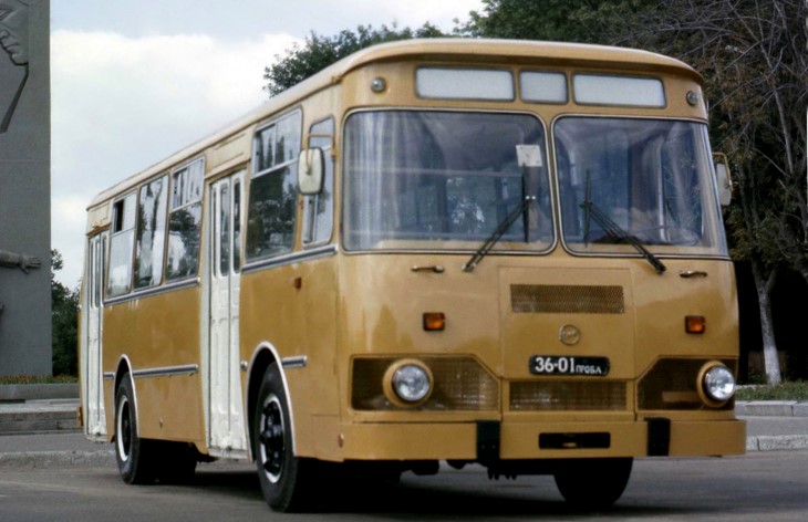 Автобус ЛиАЗ-677М