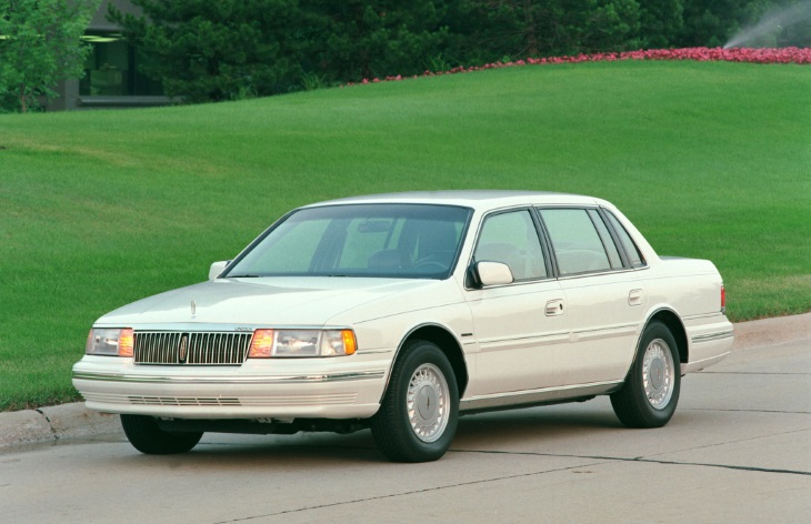 Lincoln Continental восьмого поколения