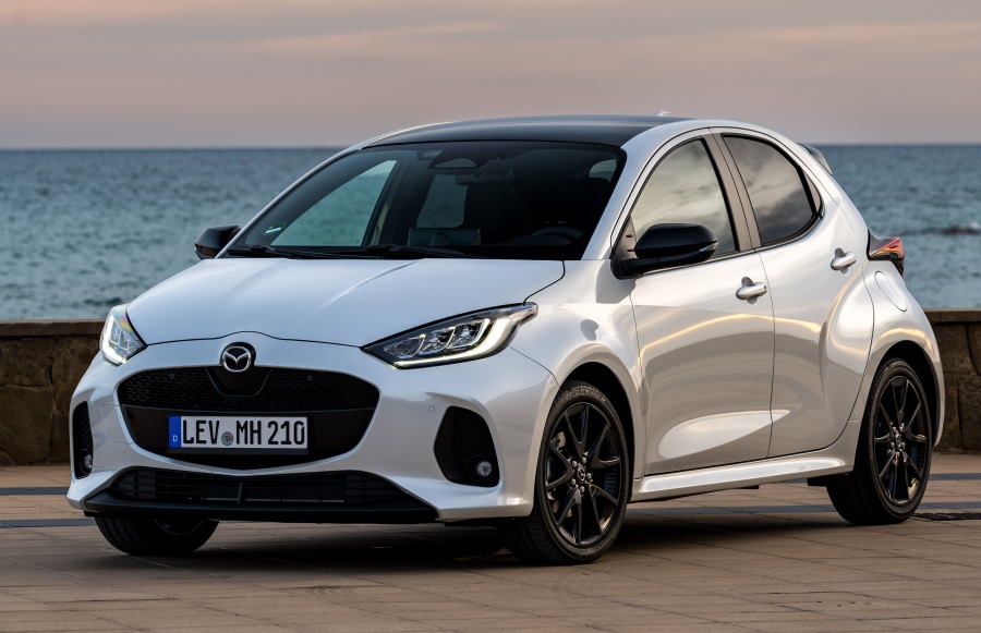  Mazda 2