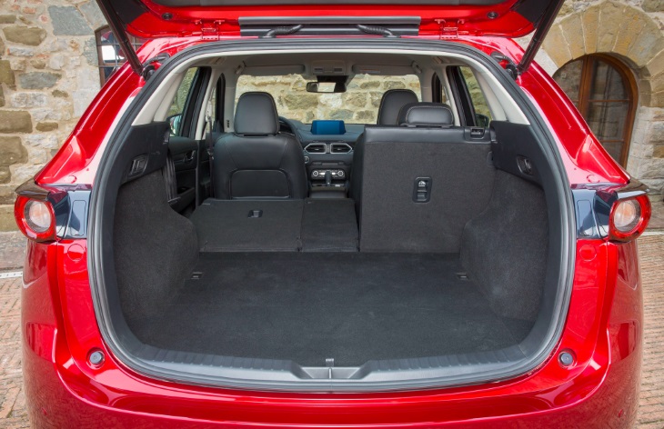 Багажник кроссовера Mazda CX-5