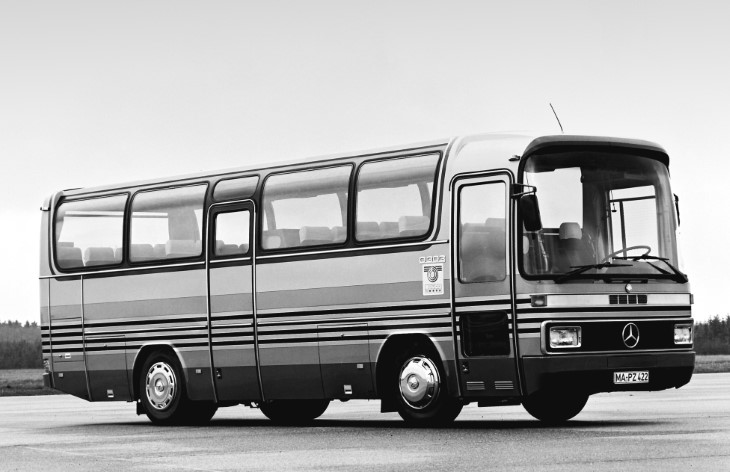 Автобус Mercedes-Benz O303