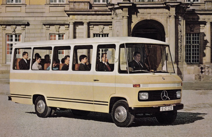 Автобус Mercedes-Benz O 309