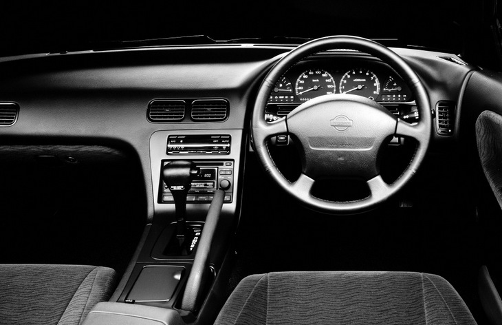 Интерьер хэтчбека Nissan 180SX, 1989–1998