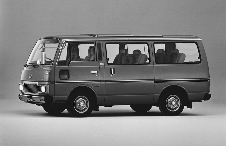 Микроавтобус Nissan Caravan второго поколения, 1980–1986