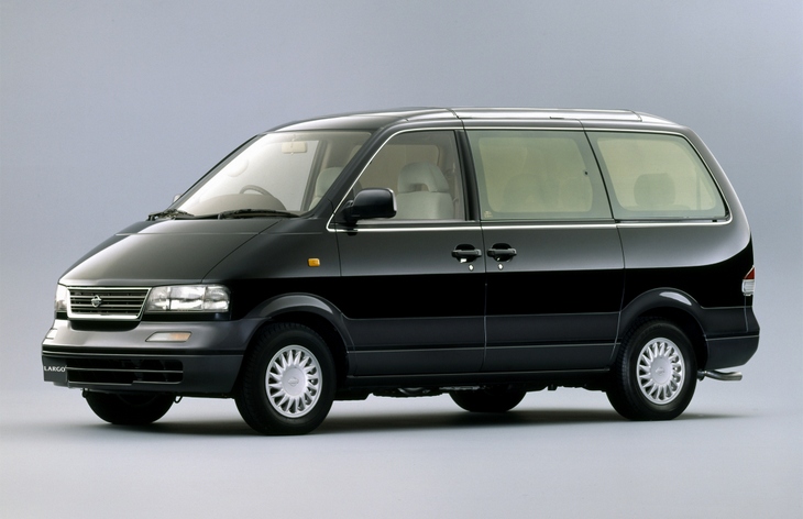 Минивэн Nissan Largo, 1993–1999