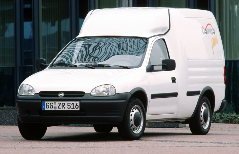 Фургон Opel Combo первого поколения