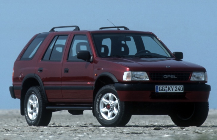 Внедорожник Opel Frontera первого поколения