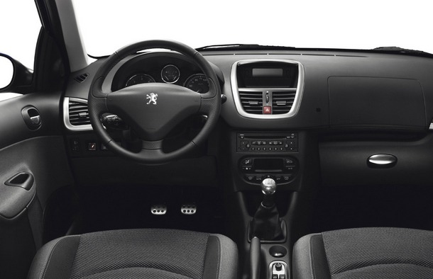 Peugeot 206+, интерьер