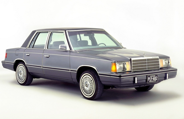 Седан Plymouth Reliant, 1981–1989