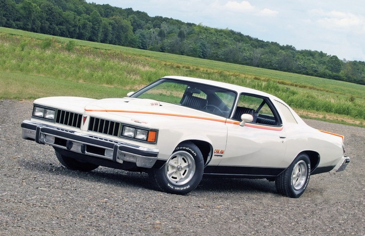 Купе Pontiac Can Am (1977)
