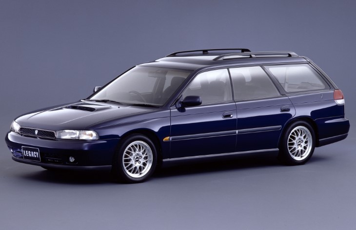 Универсал Subaru Legacy второго поколения, 1993–1998