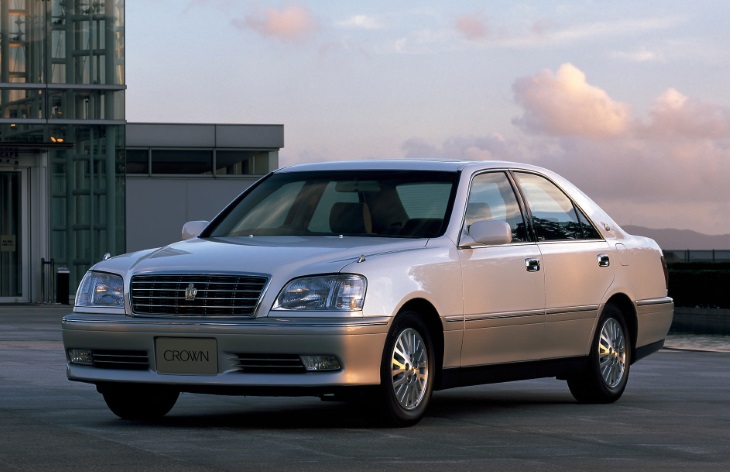 Toyota Crown одиннадцатого поколения