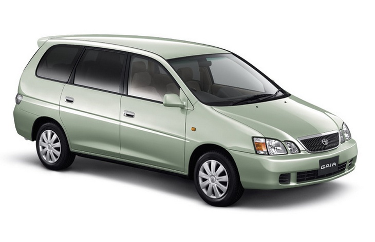 Toyota Gaia (1998-2004)