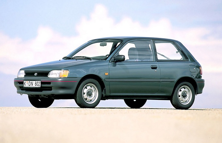 Хэтчбек Toyota Starlet первого поколения (1989-1996)