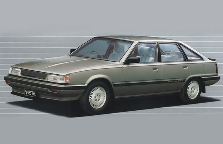 Хэтчбек Toyota Vista первого поколения (1982-1986)
