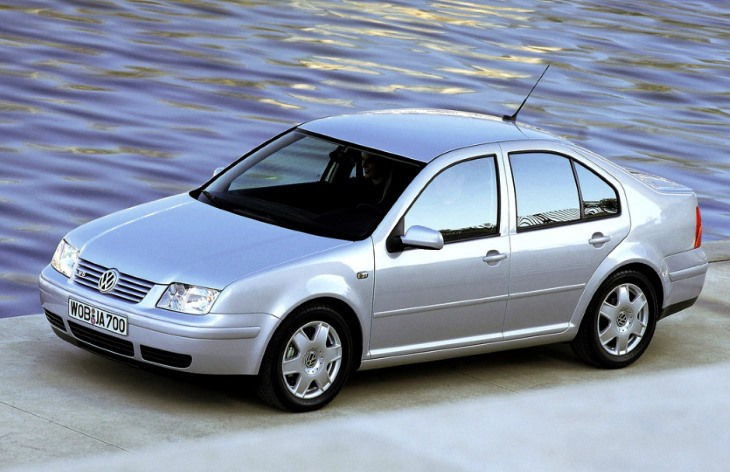 Седан Volkswagen Bora первого поколения, 1998–2005