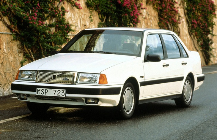 Седан Volvo 460, 1989–1994