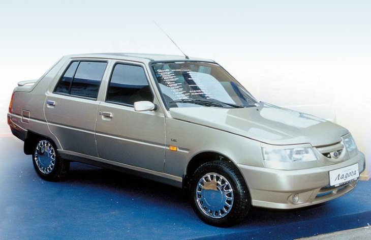 Автомобиль ЗАЗ-1103 «Ладога»