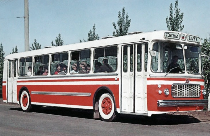 Автобус ЗиУ-6-2М