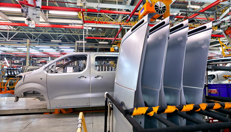Коммерческие автомобили Peugeot и Citroen начали делать в Калуге в 2018 году, спустя пару лет к ним присоединились модели под маркой Opel