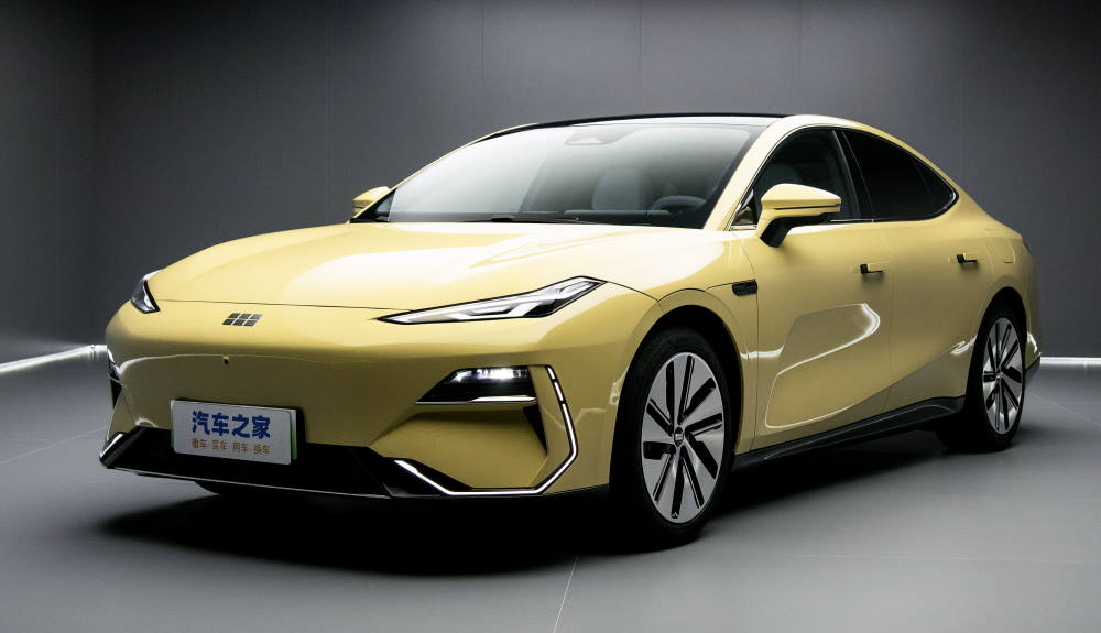 Продажи нового электрического седана Geely стартовали в Китае