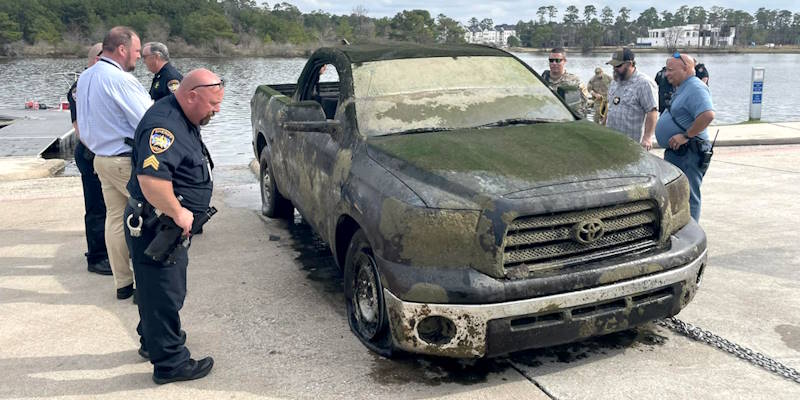 Как выглядит автомобиль, пролежавший на дне озера более 10 лет — фото